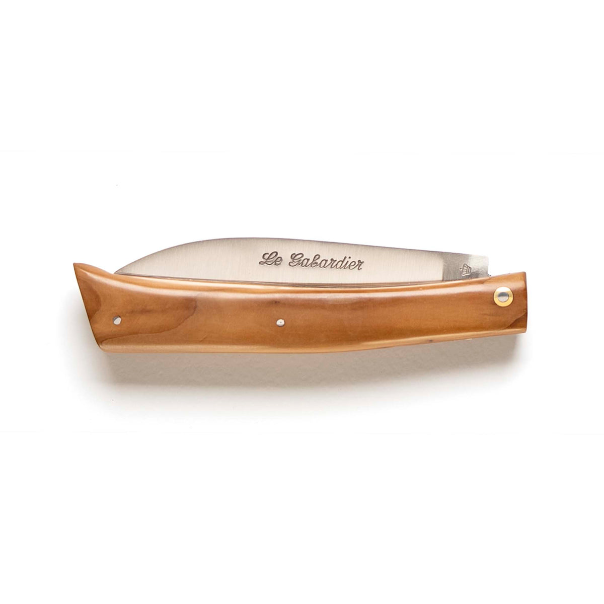 Le Gabardier folding knife by Thiers-Issard with yew wood handle, closed